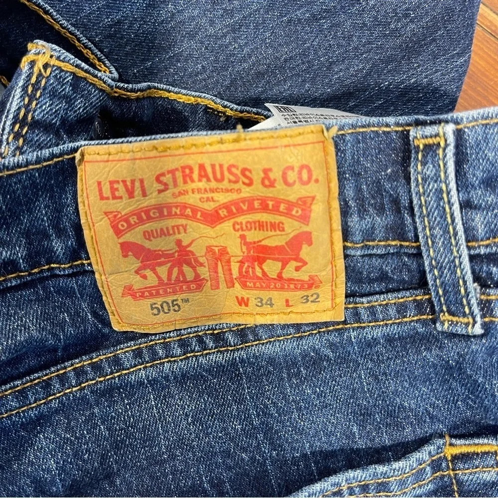 Levis stylish dark